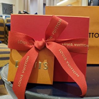 LOUIS VUITTON(ショップ袋)のフリマアイテム一覧 LOUIS VUITTON(ショップ袋)のフリマアイテム一覧