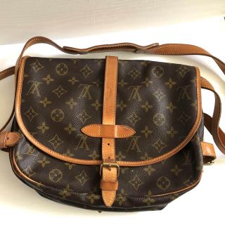 ルイヴィトン(LOUIS VUITTON)のヴィトンソミュール(ショルダーバッグ)