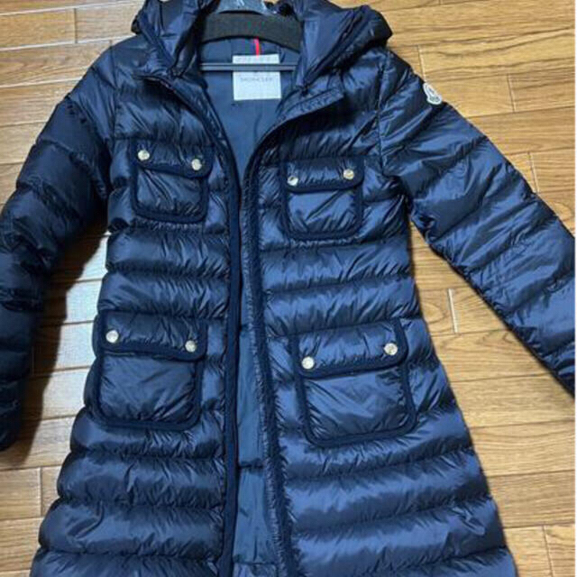 美品 レア　モンクレール　moncler　ダウン　白系　10aですが12a相当