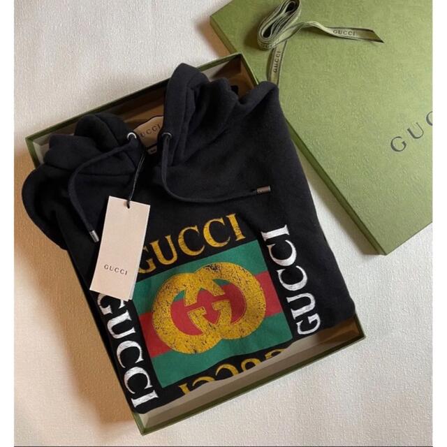 Gucci(グッチ)のGUCCI 新品　ロゴパーカー レディースのトップス(パーカー)の商品写真