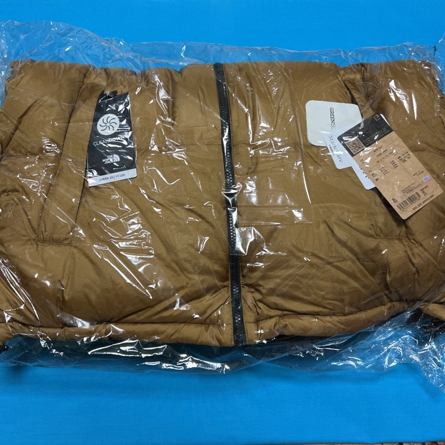 THE NORTH FACE(ザノースフェイス)のXXL ノースフェイス ヌプシジャケットイエロー nuptse メンズのジャケット/アウター(ダウンジャケット)の商品写真