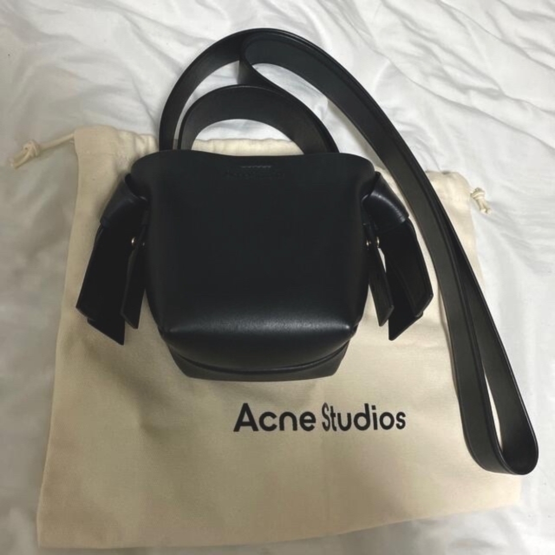 Acne Studios(アクネストゥディオズ)のマイクロトートバッグ　AcneStudios レディースのバッグ(ショルダーバッグ)の商品写真