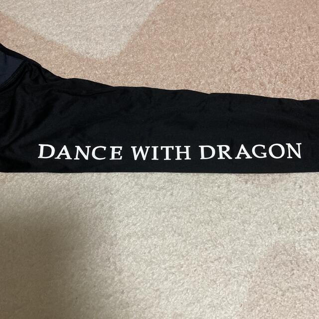 Dance With Dragon(ダンスウィズドラゴン)のアームカバー　ダンスウィズドラゴン スポーツ/アウトドアのゴルフ(その他)の商品写真