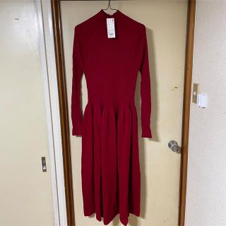 ユニクロ(UNIQLO)の【最終値下げ】ユニクロ 3Dメリノリブワンピース Red XL(ロングワンピース/マキシワンピース)