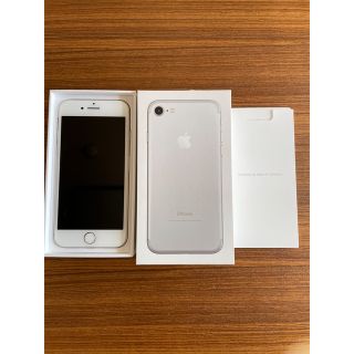 アップル(Apple)のiPhone7 32GB 正規店にてバッテリー交換済み(スマートフォン本体)