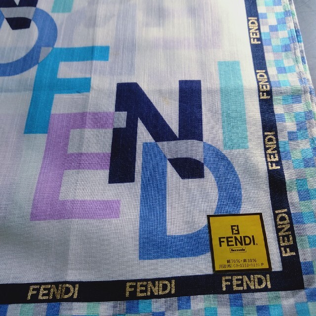 FENDI(フェンディ)のA 36　フェンディハンカチ↙️ レディースのファッション小物(ハンカチ)の商品写真