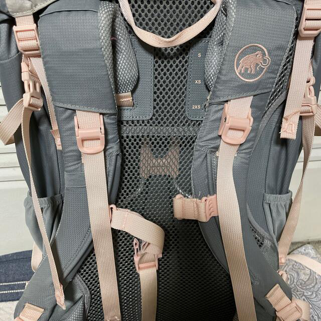 Mammut(マムート)のマムート　レディースバックパックCREA pro 28 レディースのバッグ(リュック/バックパック)の商品写真