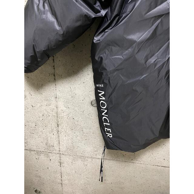 MONCLER(モンクレール)の今季完売 MONCLER HYKE ダウン レディースのジャケット/アウター(ダウンジャケット)の商品写真