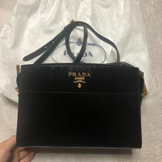 PRADA ショルダーバッグバッグ