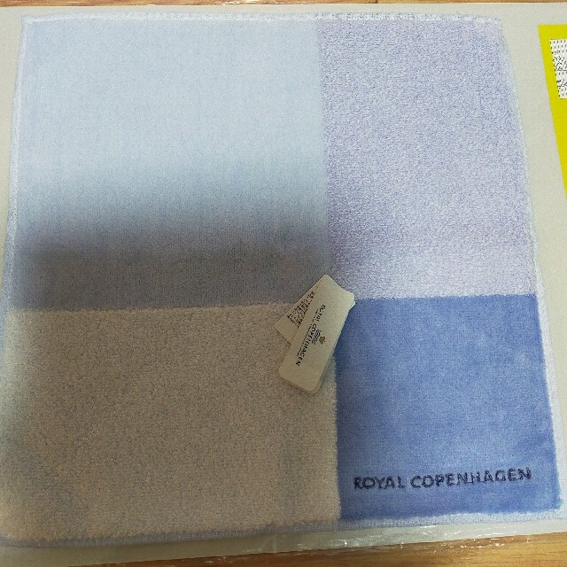 ROYAL COPENHAGEN - ロイヤルコペンハーゲン タオルハンカチの通販 by まりも|ロイヤルコペンハーゲンならラクマ ROYAL COPENHAGEN - ロイヤルコペンハーゲン タオルハンカチの通販 by まりも|ロイヤルコペンハーゲンならラクマ
