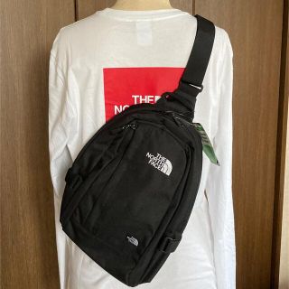 ザノースフェイス(THE NORTH FACE)の新品未使用　韓国正規品　ノースフェイス　ショルダーバッグ　スリングバッグ(ショルダーバッグ)