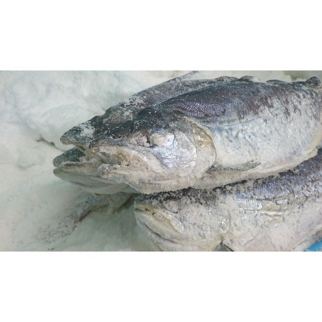 無添加 銀鮭塩引き焼きほぐし「俺の塩引き」3本セット（送料込） 食品/飲料/酒の食品(魚介)の商品写真
