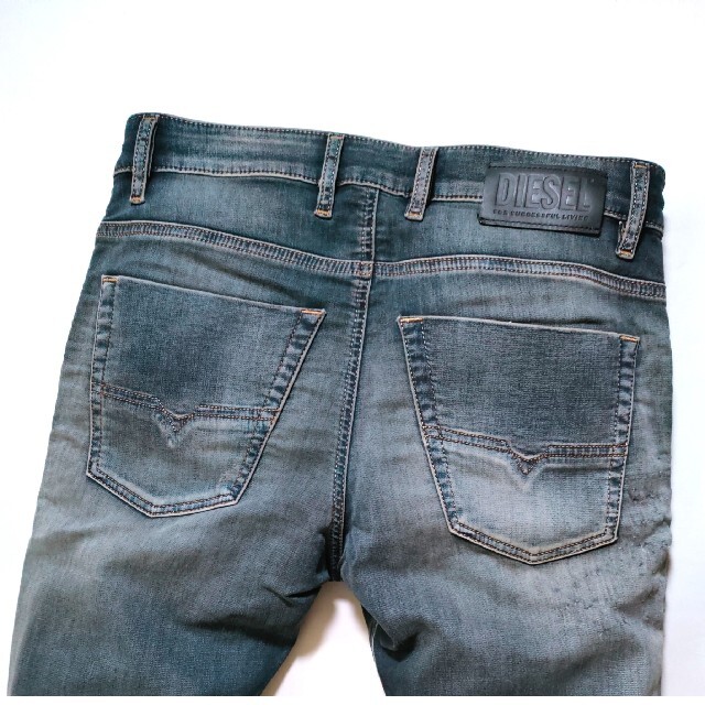 DIESEL(ディーゼル)の新品　DIESEL ディーゼル　jogg jeans ジョグジーンズ メンズのパンツ(デニム/ジーンズ)の商品写真