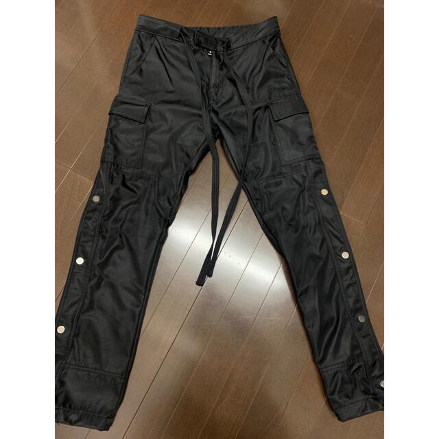 FEAR OF GOD(フィアオブゴッド)のmnml SNAP ZIPPER II CARGO PANTS   メンズのパンツ(ワークパンツ/カーゴパンツ)の商品写真