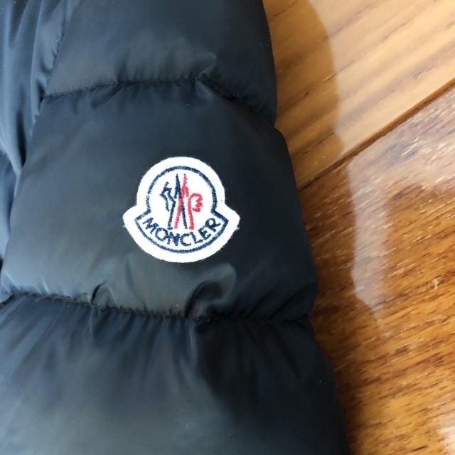 MONCLER(モンクレール)の【値下げ】★MONCLER★ダウンコートクロエ0(7号)ブラック★確認済み レディースのジャケット/アウター(ダウンコート)の商品写真