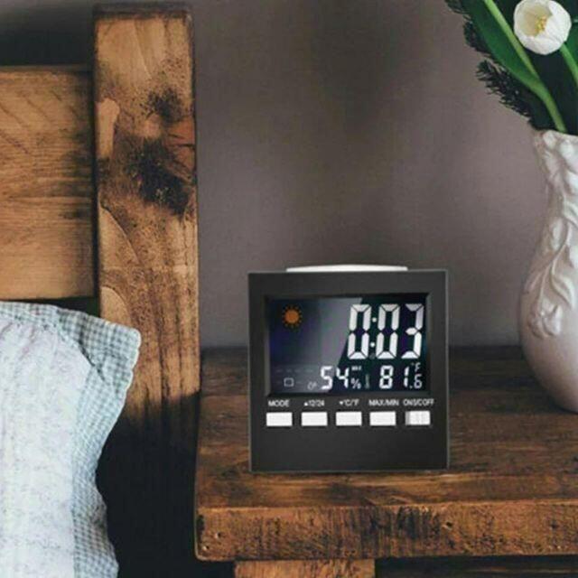 シンプル デジタル時計 コンパクト 目覚まし 置き時計 温湿度計　● インテリア/住まい/日用品のインテリア小物(置時計)の商品写真