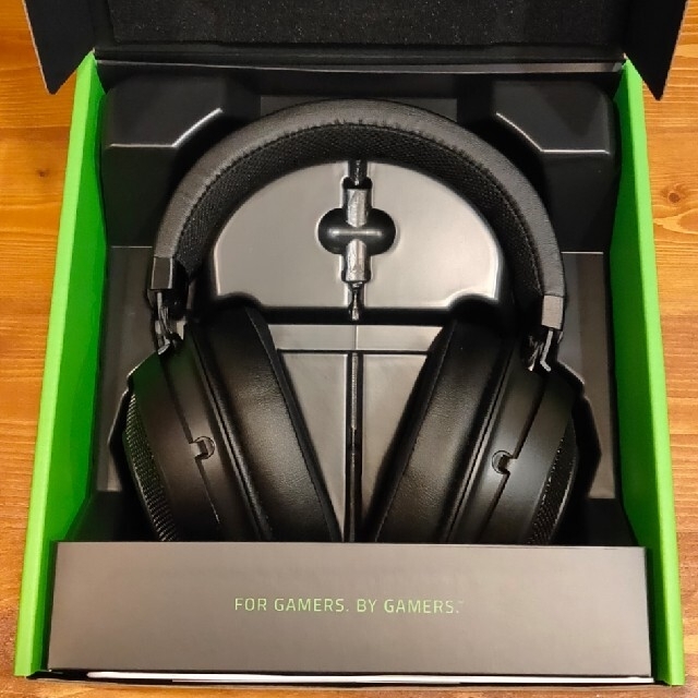 Razer  ゲーミングヘッドセット KRAKEN 2019 BLACK