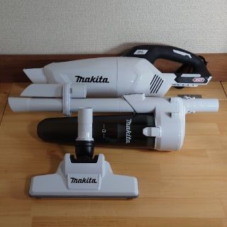 マキタ(Makita)のマキタ　40V　中古　家庭使用　充電式クリーナー　カプセル式　CL001GZC(掃除機)