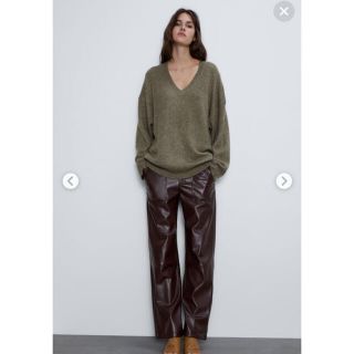 ザラ(ZARA)の新品未使用❣️ ZARA ザラ ざっくり vネック ニット セーター(ニット/セーター)