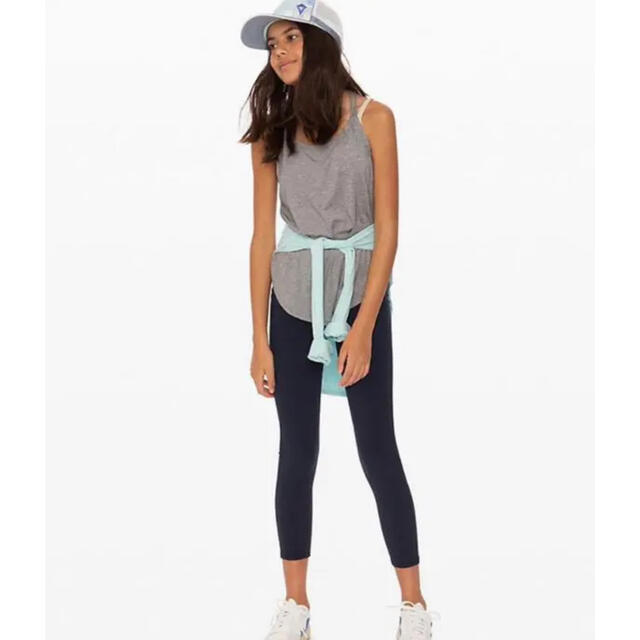 lululemon(ルルレモン)のivivva ★ Sun's Out Hat サイズXS/S キッズ/ベビー/マタニティのこども用ファッション小物(帽子)の商品写真