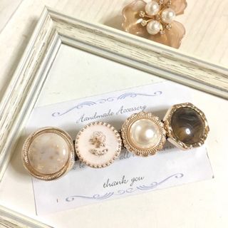 No.175.ハンドメイド　上品ベージュローズカボション　バレッタ(ヘアアクセサリー)