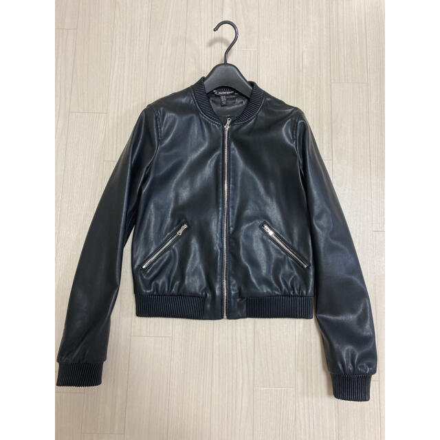 ZARA(ザラ)のZARA🍀レザーブルゾン　M ブラック レディースのジャケット/アウター(ブルゾン)の商品写真