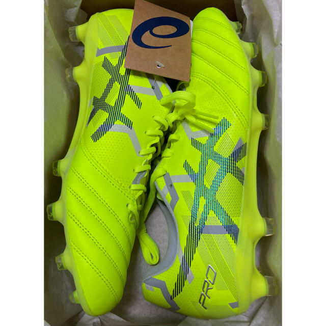 asics(アシックス)の新品 アシックスDSライトX-FLY PRO L.E 26センチ 即日発送！ スポーツ/アウトドアのサッカー/フットサル(シューズ)の商品写真