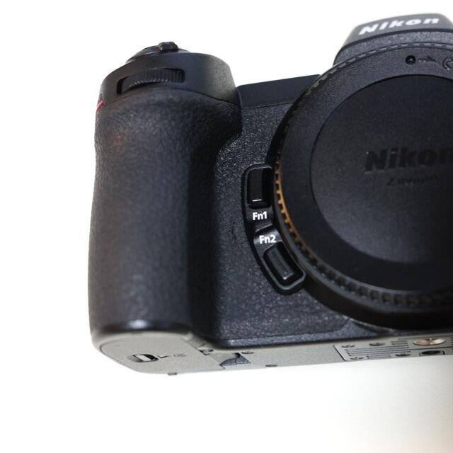 Nikon(ニコン)のNikon Z6 レンズキット 24-70mm F4 スマホ/家電/カメラのカメラ(ミラーレス一眼)の商品写真