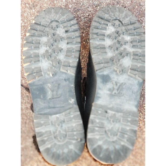 LOUIS VUITTON(ルイヴィトン)の豪華オマケ付ヴィトン正規品メンズファー付き取り外しブーツ2way黒オールシーズン メンズの靴/シューズ(ブーツ)の商品写真