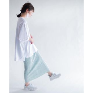 トゥデイフル(TODAYFUL)のmite pleats straight sk グリーン(ロングスカート)