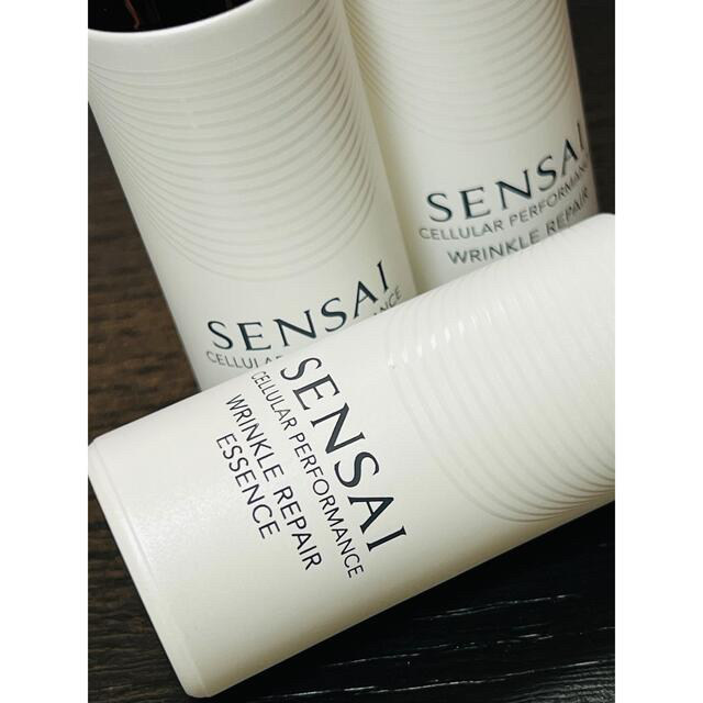 Kanebo(カネボウ)のKANEBO SENSAI WRINKLE REPAIR ESSENCE40ml コスメ/美容のスキンケア/基礎化粧品(美容液)の商品写真