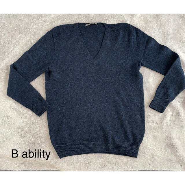 B ability’ Vネックニット セーター | フリマアプリ ラクマ