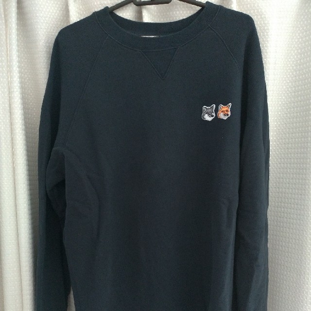 MAISON KITSUNE'(メゾンキツネ)のメゾンキツネ　メゾンキツネ ダブルフォックス スウェット　ネイビー メンズのトップス(スウェット)の商品写真