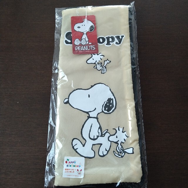 SNOOPY(スヌーピー)の新品未開封！スヌーピー　マルチに使える傘カバー(ボトルケース、ポーチにも♪) レディースのファッション小物(傘)の商品写真