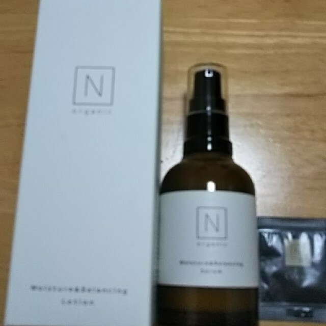 Ｎ organic  ローション&セラム とサンプル１点 コスメ/美容のスキンケア/基礎化粧品(化粧水/ローション)の商品写真