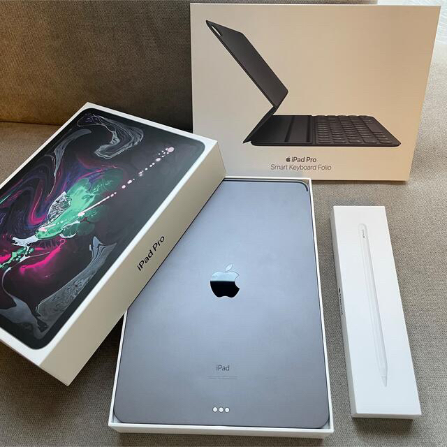 PC/タブレット未使用iPad pro11インチ256GB WiFiペンシルスマートキーボード