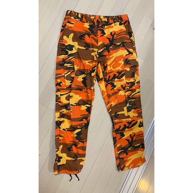 ROTHCO(ロスコ)のオレンジカモフラ　カーゴパンツ メンズのパンツ(ワークパンツ/カーゴパンツ)の商品写真