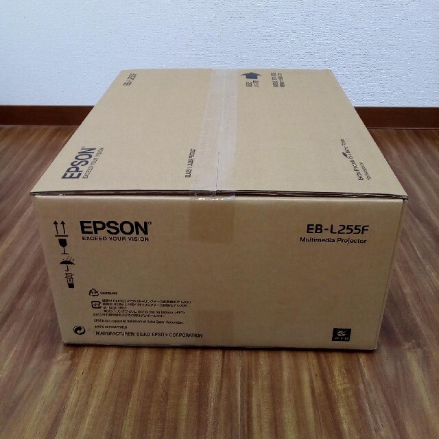 EPSON(エプソン)のEPSON EB-L255F 液晶プロジェクター(新品・未使用品) スマホ/家電/カメラのテレビ/映像機器(プロジェクター)の商品写真