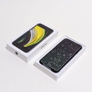 アップル(Apple)の【極美品】iPhone SE 2 (2020) Black(スマートフォン本体)