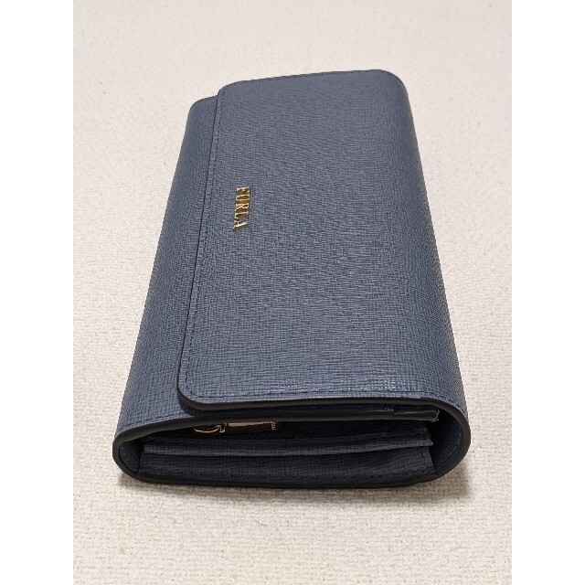 未使用 FURLAフルラ CLASSIC XL BIFOLD 二つ折りレザー財布32400開閉