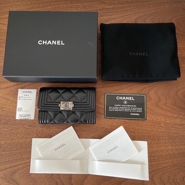 CHANEL フラップ カードケース カーフスキン ブラックA80603