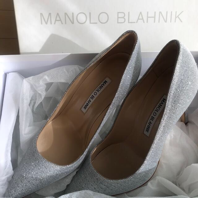 MANOLO BLAHNIK(マノロブラニク)の新品　マノロブラニク　 レディースの靴/シューズ(ハイヒール/パンプス)の商品写真