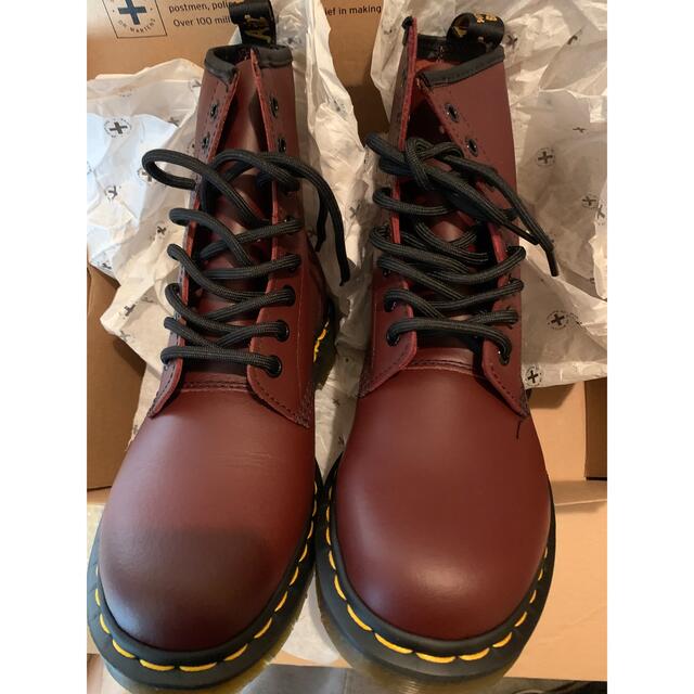 Dr.Martens(ドクターマーチン)の新品　【ドクターマーチン】　1460 8ホール ブーツ CHERRY RED レディースの靴/シューズ(ブーツ)の商品写真