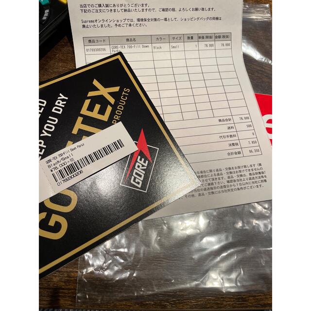 S Supreme GORE-TEX 700Fill Down Parka 黒 メンズのジャケット/アウター(ダウンジャケット)の商品写真