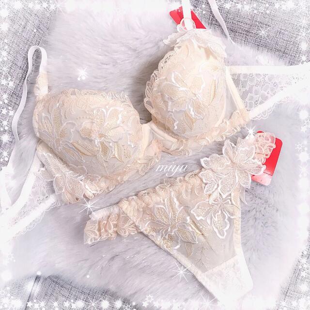 E70×2 TM♡白&紫✨ブルーミングフラワー ブラセット✨ セット/コーデ E70×2 TM♡白&紫✨ブルーミングフラワー ブラセット✨ セット/コーデ