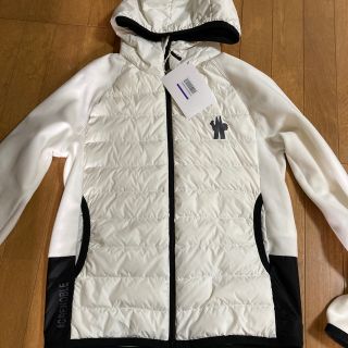 モンクレール(MONCLER)のモンクレール　マグリアカーディガン新品(ダウンジャケット)