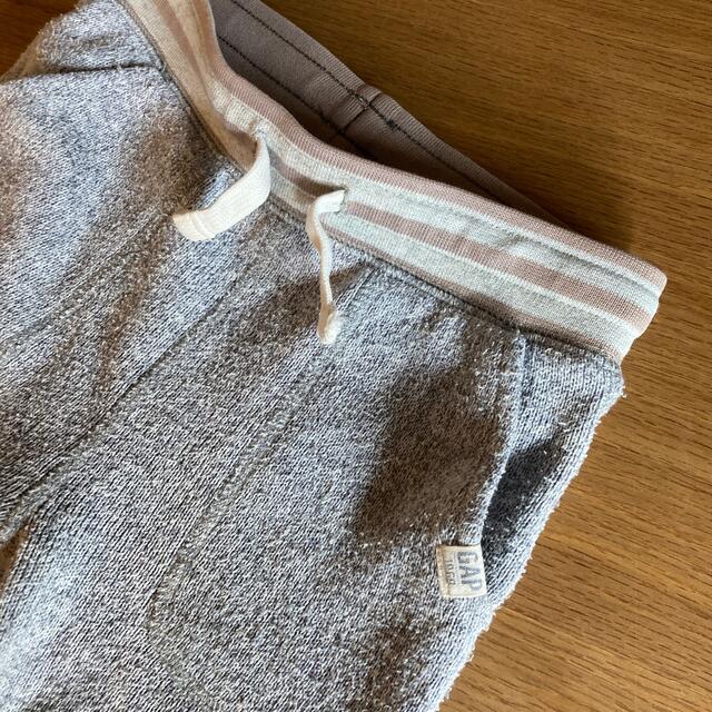 babyGAP(ベビーギャップ)のbaby gap ベビーギャップ　グレーニットスウェットズボン　 キッズ/ベビー/マタニティのキッズ服男の子用(90cm~)(パンツ/スパッツ)の商品写真