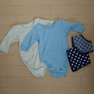 ユニクロ(UNIQLO)のユニクロ肌着ロンパース70cm・スタイ(肌着/下着)