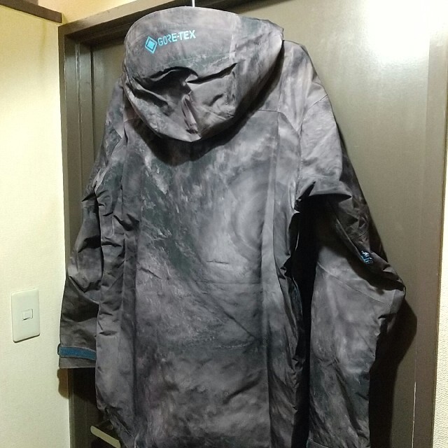 BURTON(バートン)の【danreo様専用】BURTON GORE-TEX CYCLICJACKET スポーツ/アウトドアのスノーボード(ウエア/装備)の商品写真