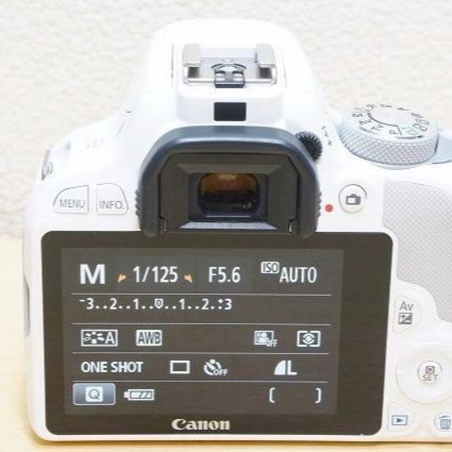 Canon(キヤノン)のカメラ女子＆可愛いホワイト　Canon EOS Kiss X7 手振れ スマホ/家電/カメラのカメラ(デジタル一眼)の商品写真